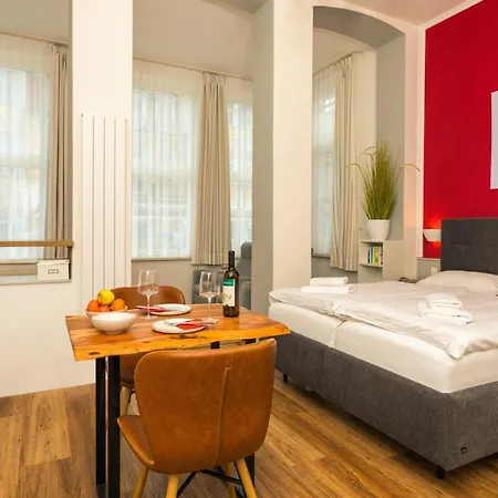 Anna - Rubin Apartment *